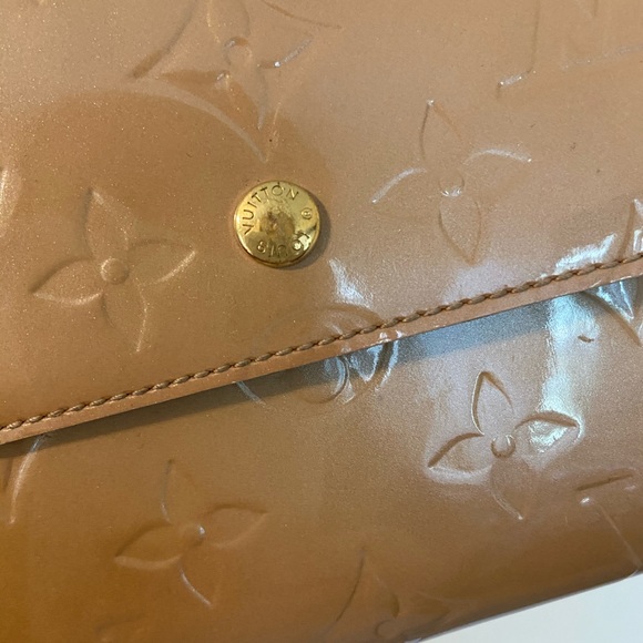 Beautiful full size Louis Vuitton vernis wallet - Picture 2 of 8